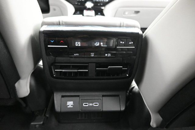 Certified 2024 Acura MDX w/ Technology Package FWD image 17