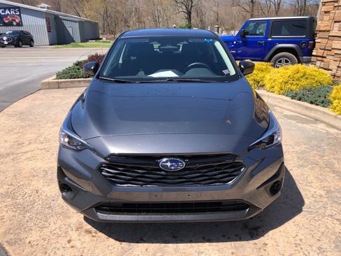 Used 2024 Subaru Impreza 2.0i image 3