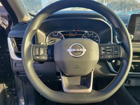 Certified 2025 Nissan Rogue S image 18