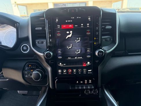 Used 2020 RAM 1500 Big Horn AWD/4WD image 35