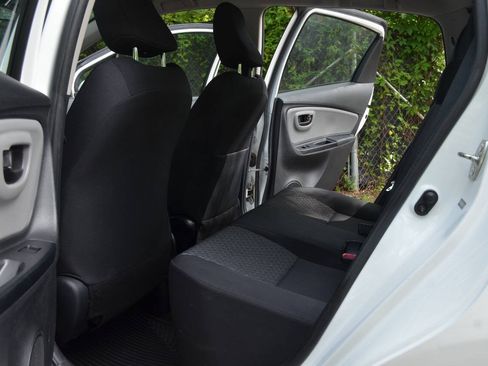 Used 2017 Toyota Yaris L FWD image 8