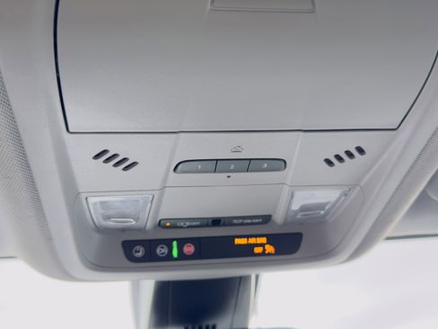 Used 2023 Chevrolet Blazer LT w/ Convenience Package image 22