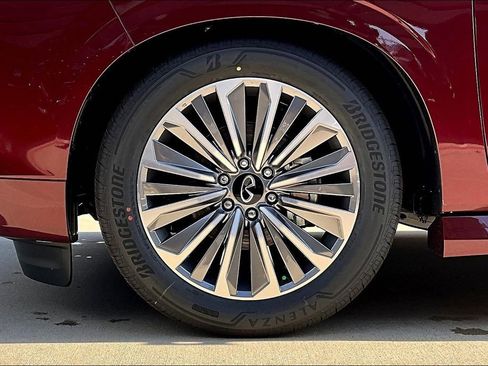 New 2025 INFINITI QX80 Sensory image 26