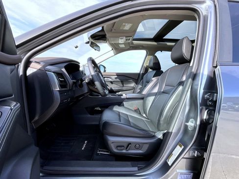 Used 2023 Nissan Rogue SV w/ SV Premium B Package image 10