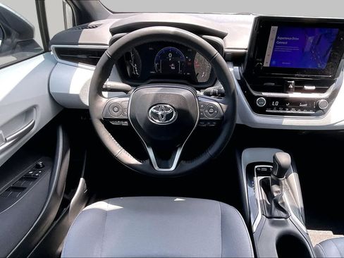 Used 2026 Toyota Corolla SE FWD image 5