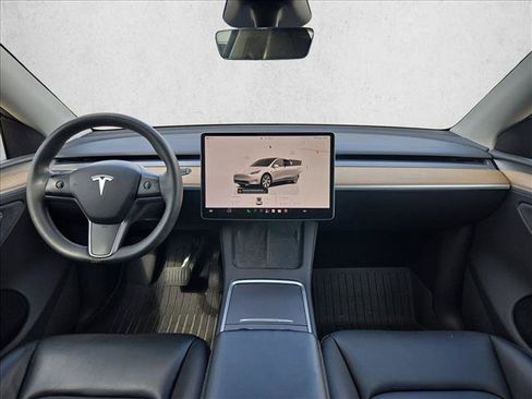 Used 2023 Tesla Model Y Long Range AWD/4WD image 16