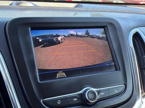 Certified 2020 Chevrolet Equinox LS w/ LS Convenience Package AWD/4WD image 15