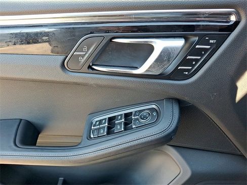 New 2025 Porsche Macan image 14