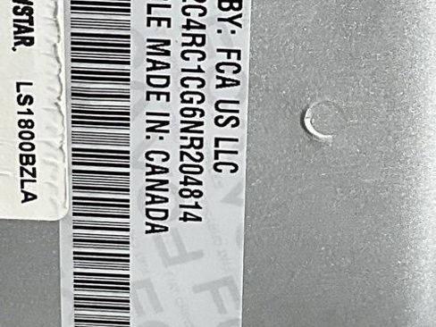 Used 2022 Chrysler Voyager LX image 27