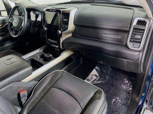 Used 2023 RAM 2500 Laramie AWD/4WD image 30