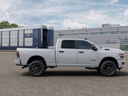 New 2026 RAM 2500 Big Horn AWD/4WD image 21
