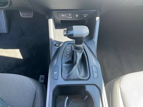 Used 2025 Kia K4 FWD image 40