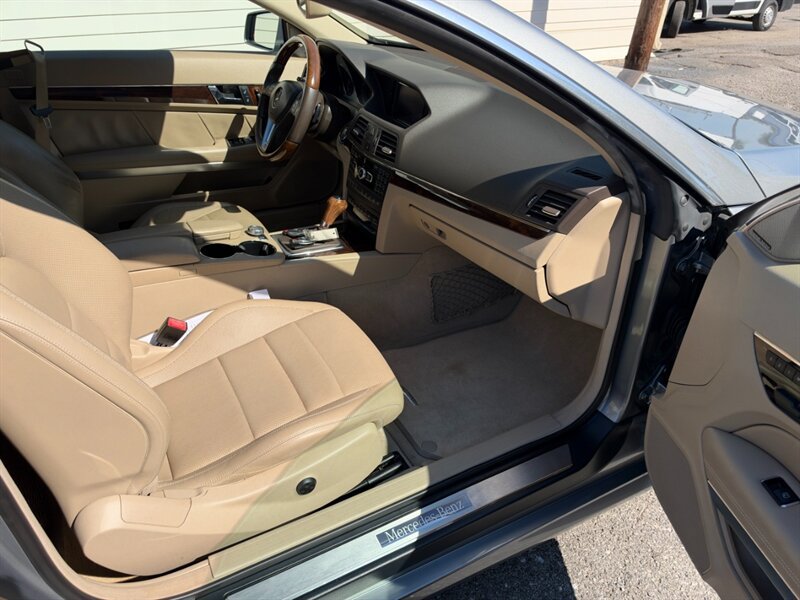 Used 2013 Mercedes-Benz E 550 Cabriolet image 27