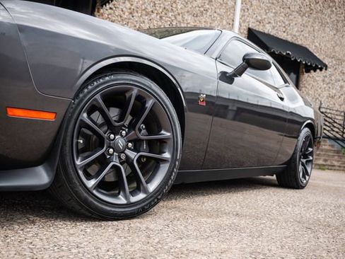 Used 2020 Dodge Challenger R/T Scat Pack w/ Plus Package RWD image 31