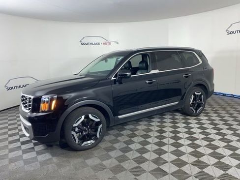 Certified 2024 Kia Telluride S image 4