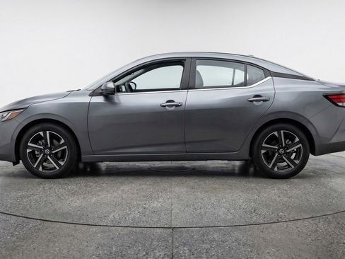Used 2025 Nissan Sentra SV FWD image 5