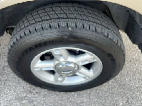 Used 2004 Ford Explorer Sport XLT RWD image 23