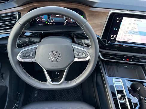 New 2026 Volkswagen Atlas SE image 13