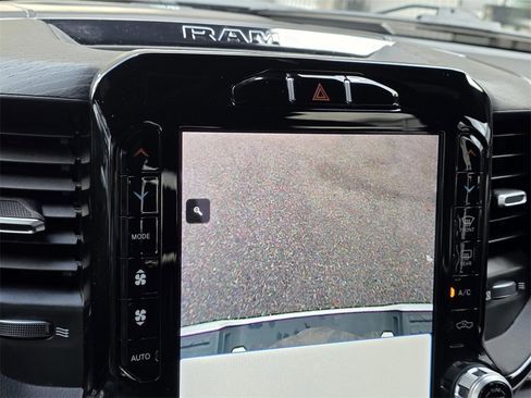 Used 2022 RAM 1500 Limited w/ Body Color Bumper Group image 15