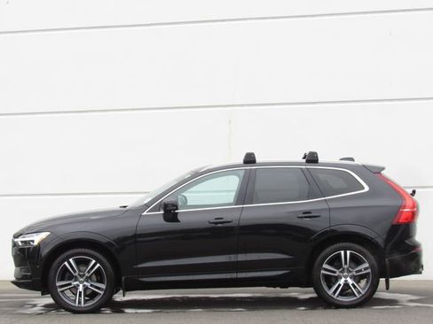 Used 2019 Volvo XC60 T5 Momentum w/ Premium Package AWD/4WD image 4