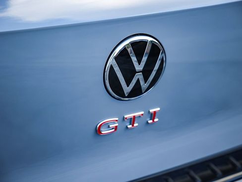 New 2026 Volkswagen GTI SE image 10
