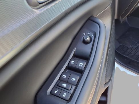 New 2025 Jeep Grand Cherokee Laredo image 18