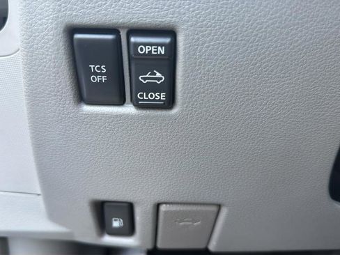 Used 2004 Nissan 350Z Touring image 20