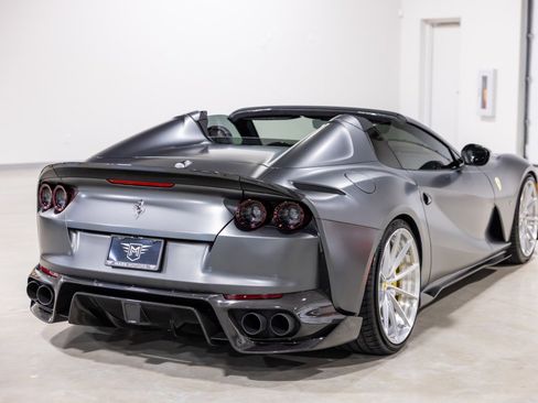 Used 2023 Ferrari 812 GTS image 9