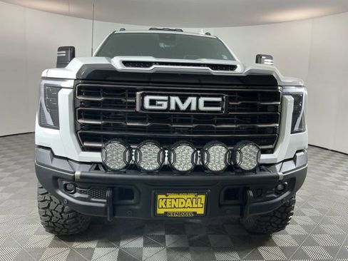 Used 2025 GMC Sierra 2500 AT4X w/ AT4X AEV Edition AWD/4WD image 2