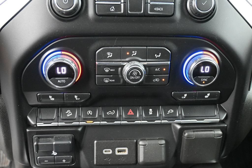 Used 2021 Chevrolet Silverado 1500 RST AWD/4WD image 16