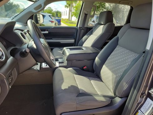 Used 2019 Toyota Tundra SR5 w/ SR5 Upgrade Package RWD image 13