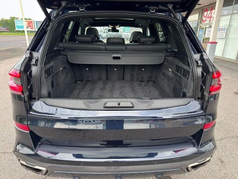 Used 2020 BMW X5 M50i w/ Executive Package AWD/4WD image 39