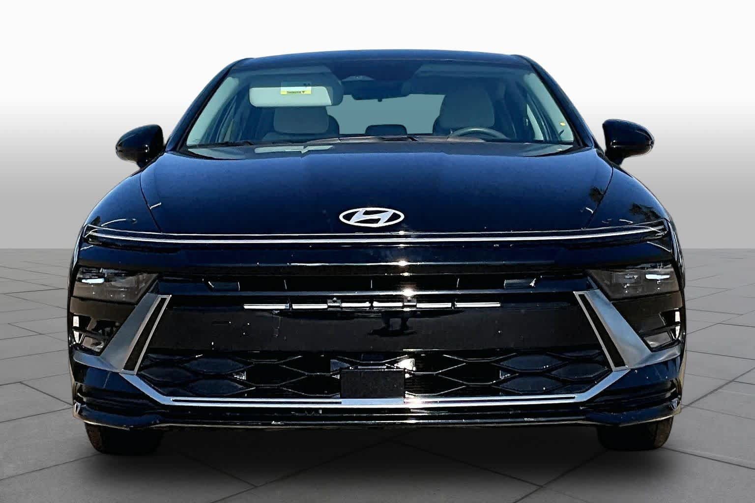 Used 2025 Hyundai Sonata SEL FWD image 4