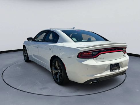 Used 2016 Dodge Charger R/T w/ Plus Group RWD image 5