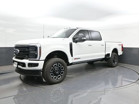 Used 2026 Ford F250 Platinum AWD/4WD image 11
