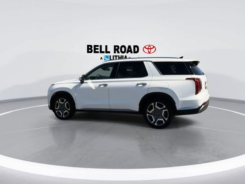 Used 2024 Hyundai Palisade Limited FWD image 6