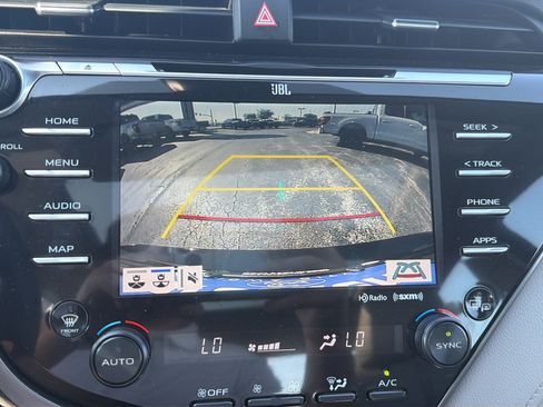 Used 2019 Toyota Camry XSE FWD image 19