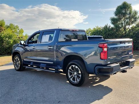 Certified 2024 Chevrolet Silverado 1500 High Country w/ Technology Package image 3
