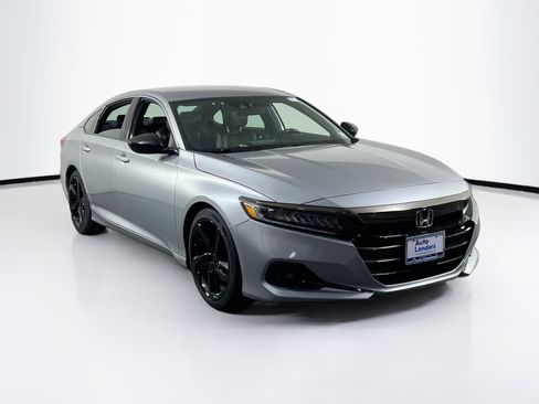 Used 2022 Honda Accord Sport image 3