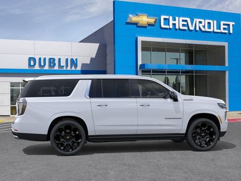 New 2026 Chevrolet Suburban High Country AWD/4WD image 6