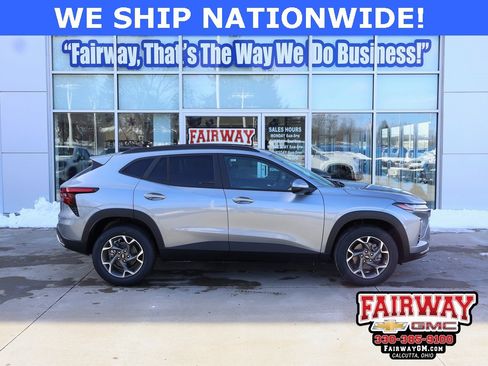 New 2026 Chevrolet Trax LT image 1