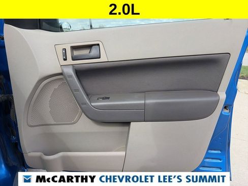 Used 2011 Ford Focus SE image 22