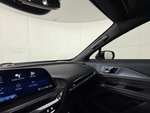 Certified 2024 Cadillac Lyriq Tech RWD image 15