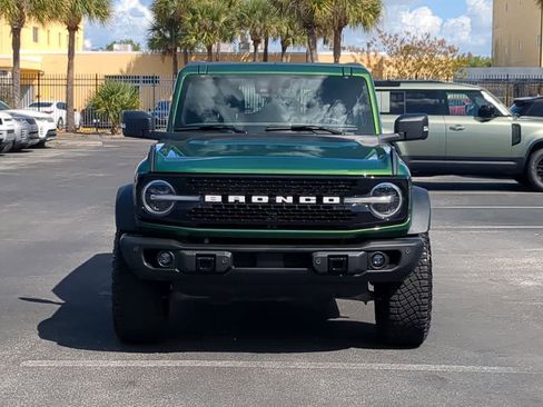 Used 2023 Ford Bronco Wildtrak image 3