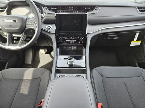 New 2025 Jeep Grand Cherokee L Laredo w/ Luxury Tech Group I image 14