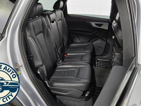 Used 2019 Audi Q7 2.0T Premium Plus w/ Premium Plus Package AWD/4WD image 5