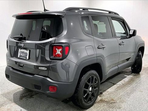 Used 2019 Jeep Renegade Latitude w/ Cold Weather Group image 5