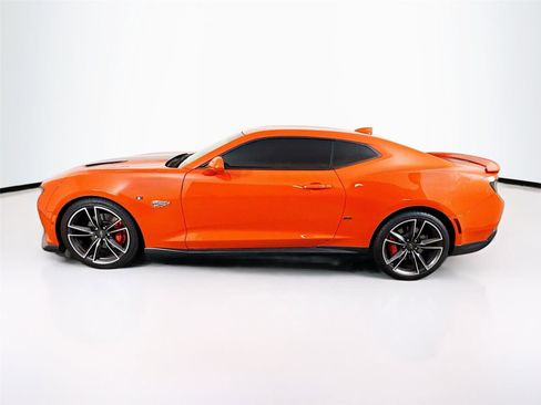 Used 2018 Chevrolet Camaro SS w/ Hot Wheels Edition image 11