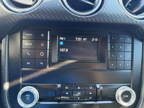 Used 2021 Ford Mustang Coupe RWD image 22