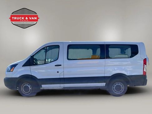 Used 2019 Ford Transit 150 XL RWD image 3